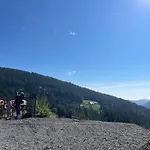 Lalo Alm - Berge Erleben Chalé *