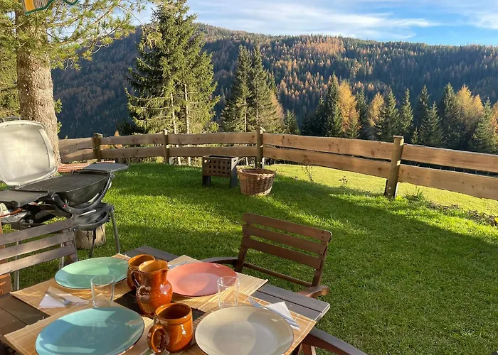 Lalo Alm - Berge Erleben * لاختال